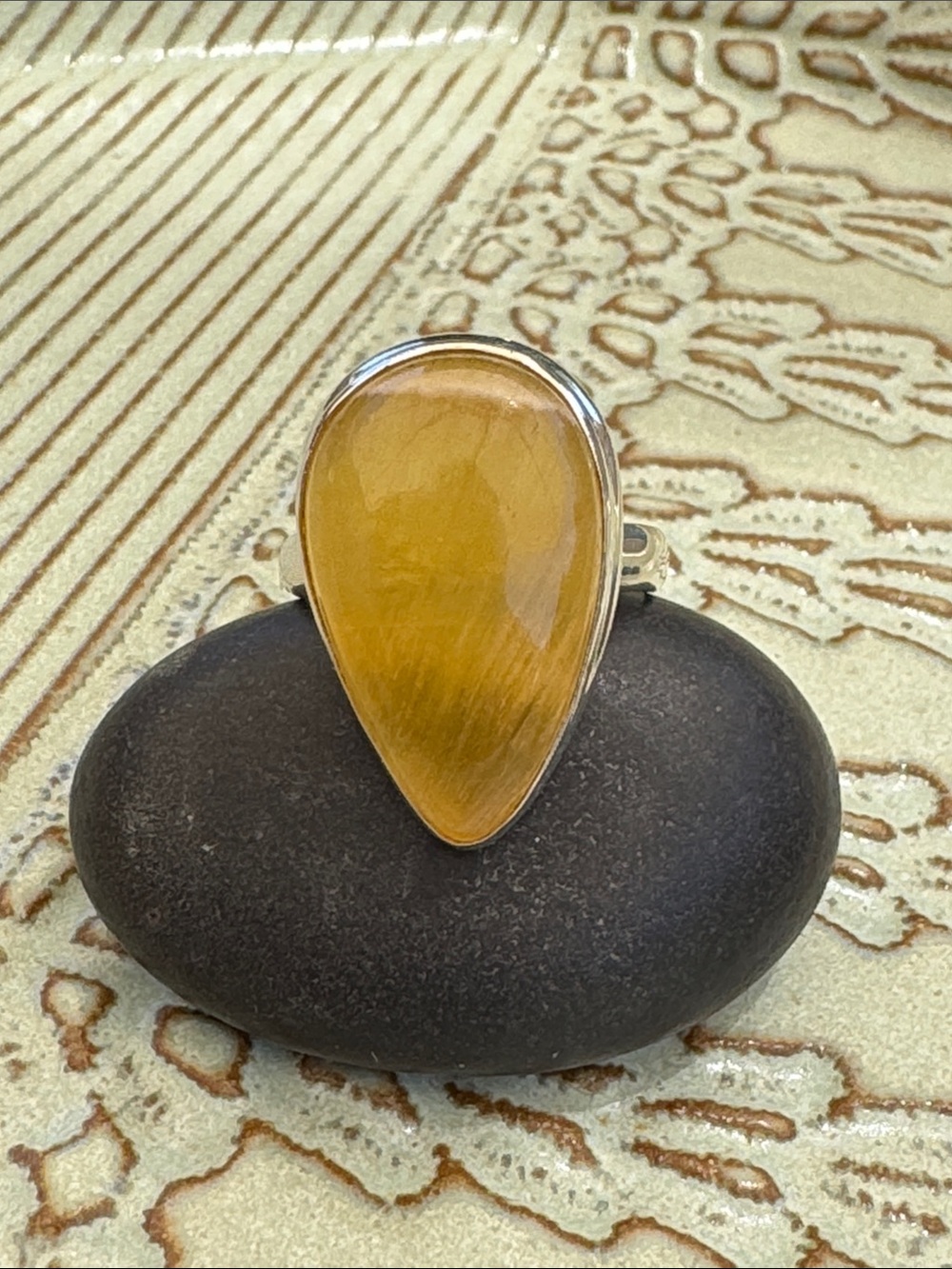 Sterling Silver Teardrop Rare Golden Yellow Opal Gemstone Ring - Size 8-8.25